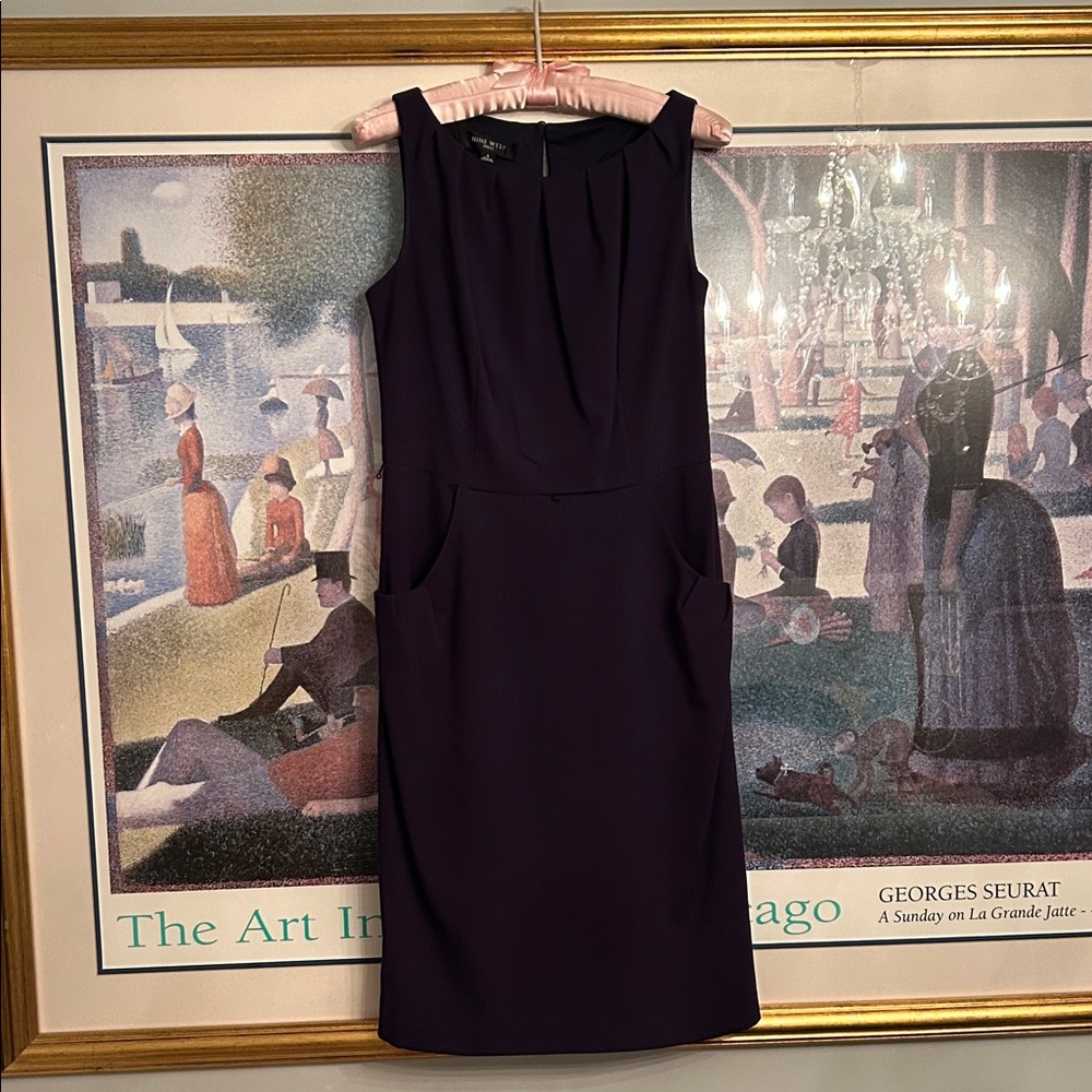 Elegant Navy  Sleeveless Dress with Pockets.  Nine West